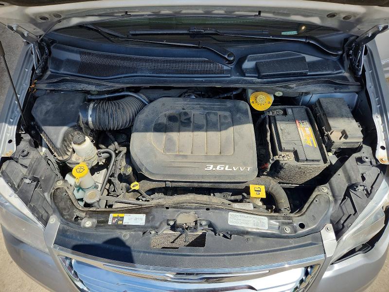 53724676 :رقم المزاد ، 2C4RC1BG8ER270220 vin ، 2014 Chrysler Town & Country مزاد بيع