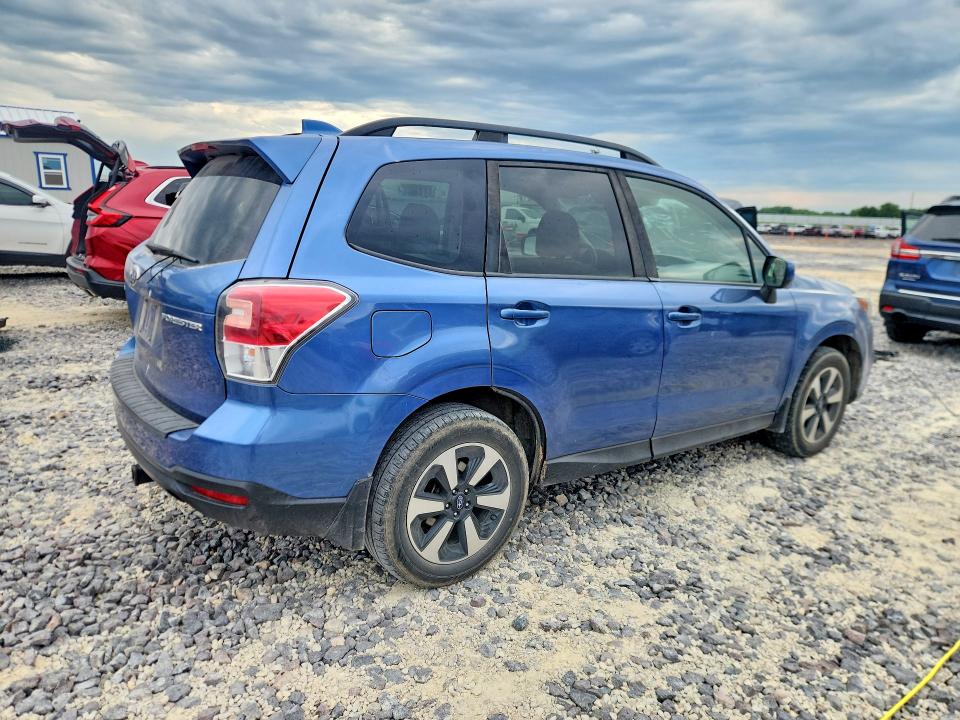 54111916 :رقم المزاد ، JF2SJAGC4JH526308 vin ، 2018 Subaru Forester مزاد بيع