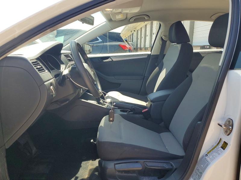 53513716 :رقم المزاد ، 3VW2B7AJ0HM290412 vin ، 2017 Volkswagen Jetta مزاد بيع