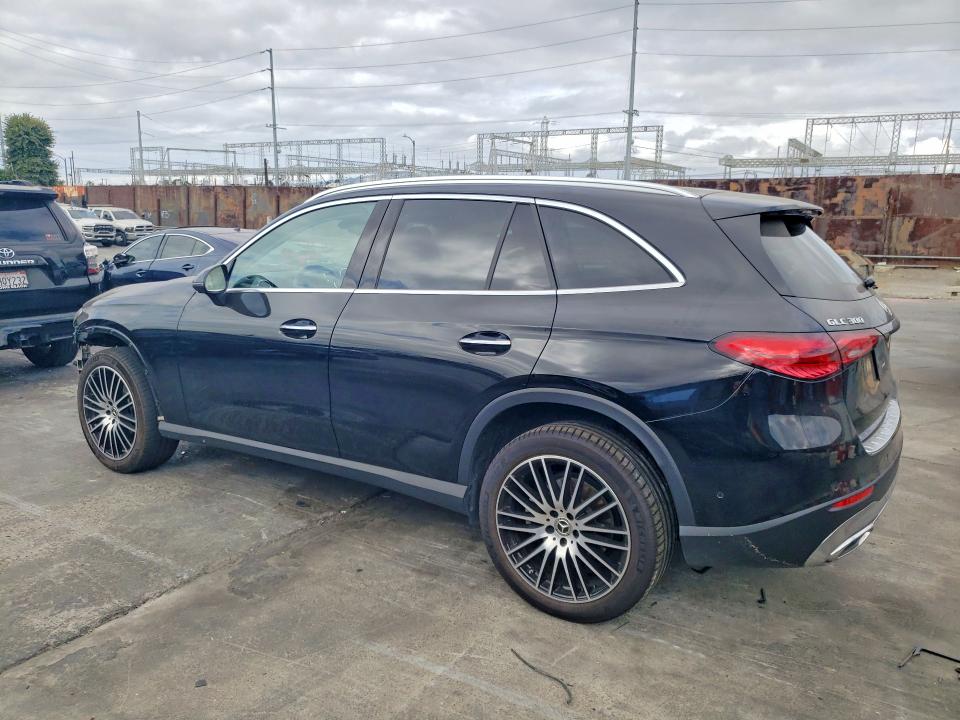 55024666 :رقم المزاد ، W1NKM4GBXPU017394 vin ، 2023 Mercedes-benz Glc مزاد بيع