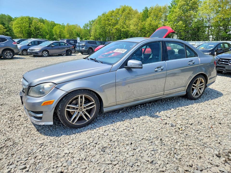 2012 Mercedes-benz C მანქანა იყიდება აუქციონზე, vin: WDDGF8BB8CR206893, აუქციონის ნომერი: 53570546