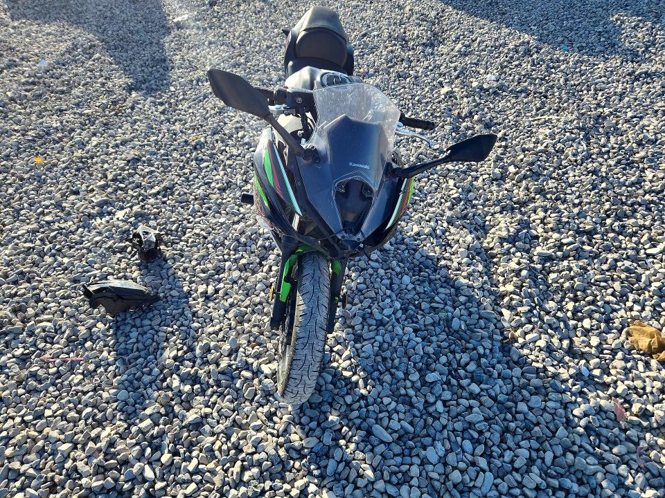 53247886 :رقم المزاد ، ML5EXEN17NDA74139 vin ، 2022 Kawasaki Ex650 مزاد بيع