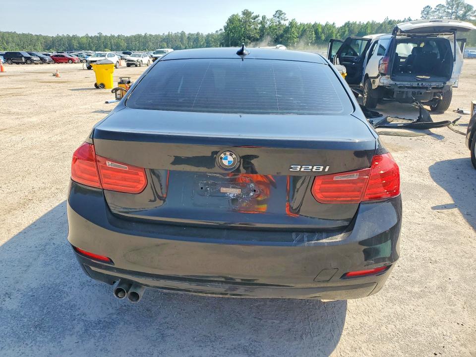 52847656 :رقم المزاد ، WBA3A5C57EJ464903 vin ، 2014 Bmw 328 مزاد بيع