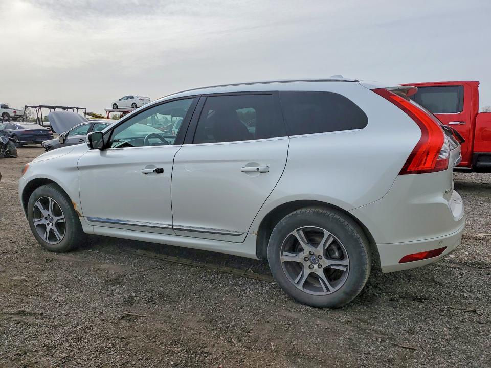 Продажа на аукционе авто 2015 Volvo Xc60, vin: YV4902RD9F2585647, номер лота: 54726286