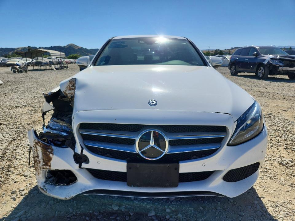 2015 Mercedes-benz C მანქანა იყიდება აუქციონზე, vin: 55SWF4JBXFU072199, აუქციონის ნომერი: 53827336