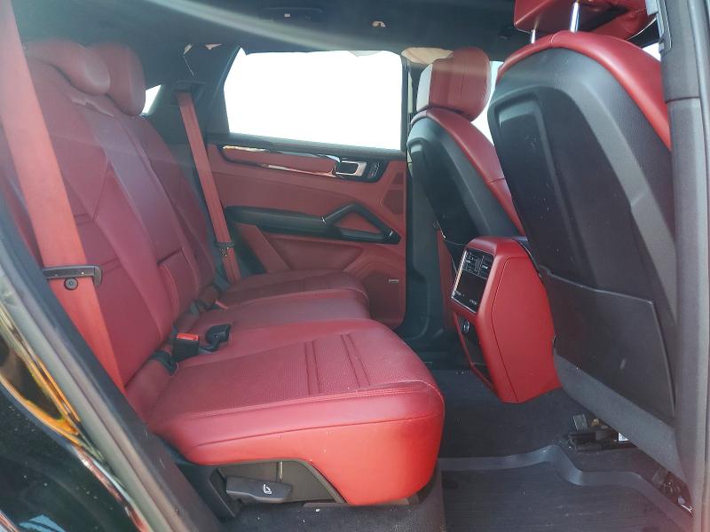 54296316 :رقم المزاد ، WP1AB2AY7NDA31761 vin ، 2022 Porsche Cayenne مزاد بيع