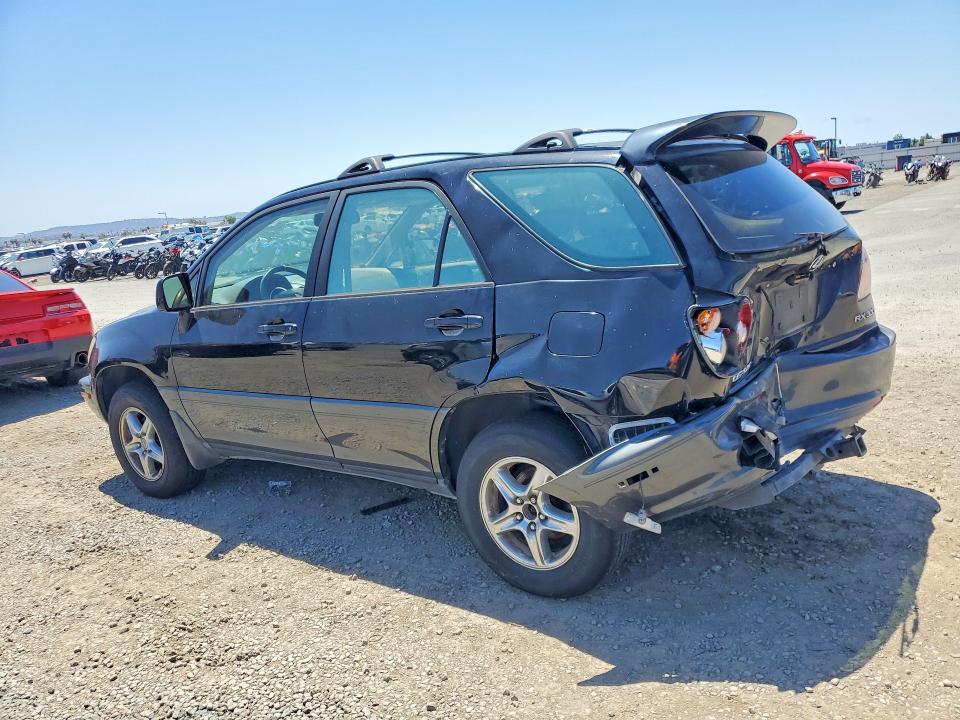 52090636 :رقم المزاد ، JT6HF10UXY0156124 vin ، 2000 Lexus Rx مزاد بيع