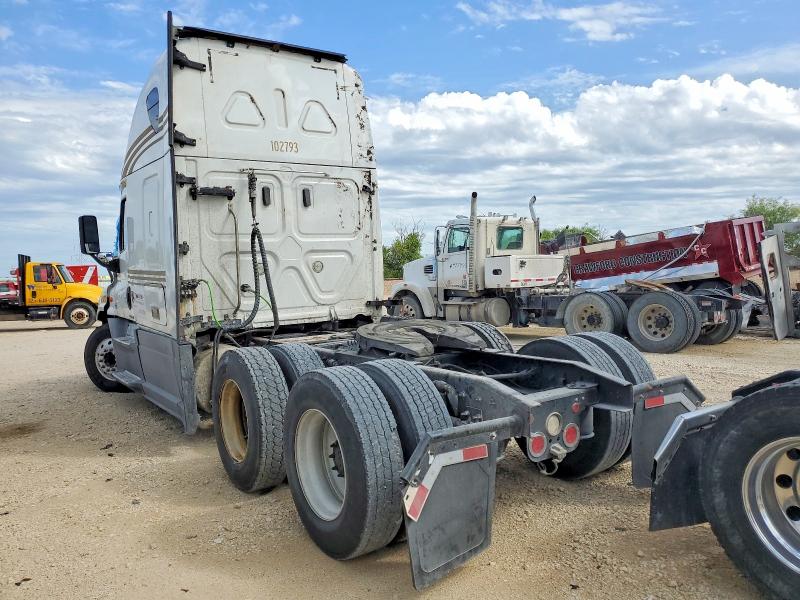Продажа на аукционе авто 2018 Freightliner Cascadia 125, vin: 3AKJGLDR7JSHV1414, номер лота: 52647226