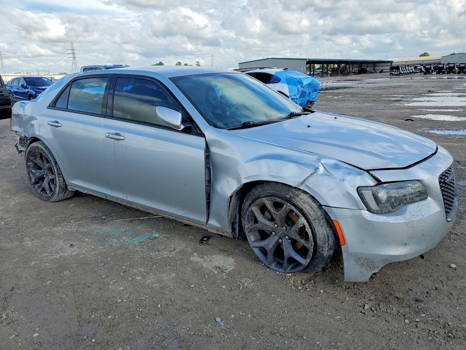 2021 Chrysler 300 მანქანა იყიდება აუქციონზე, vin: 2C3CCABG1MH549913, აუქციონის ნომერი: 54019636