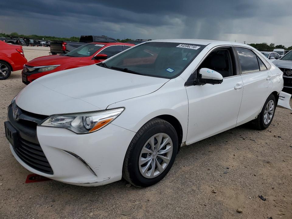 2015 Toyota Camry მანქანა იყიდება აუქციონზე, vin: 4T4BF1FKXFR512941, აუქციონის ნომერი: 54596216