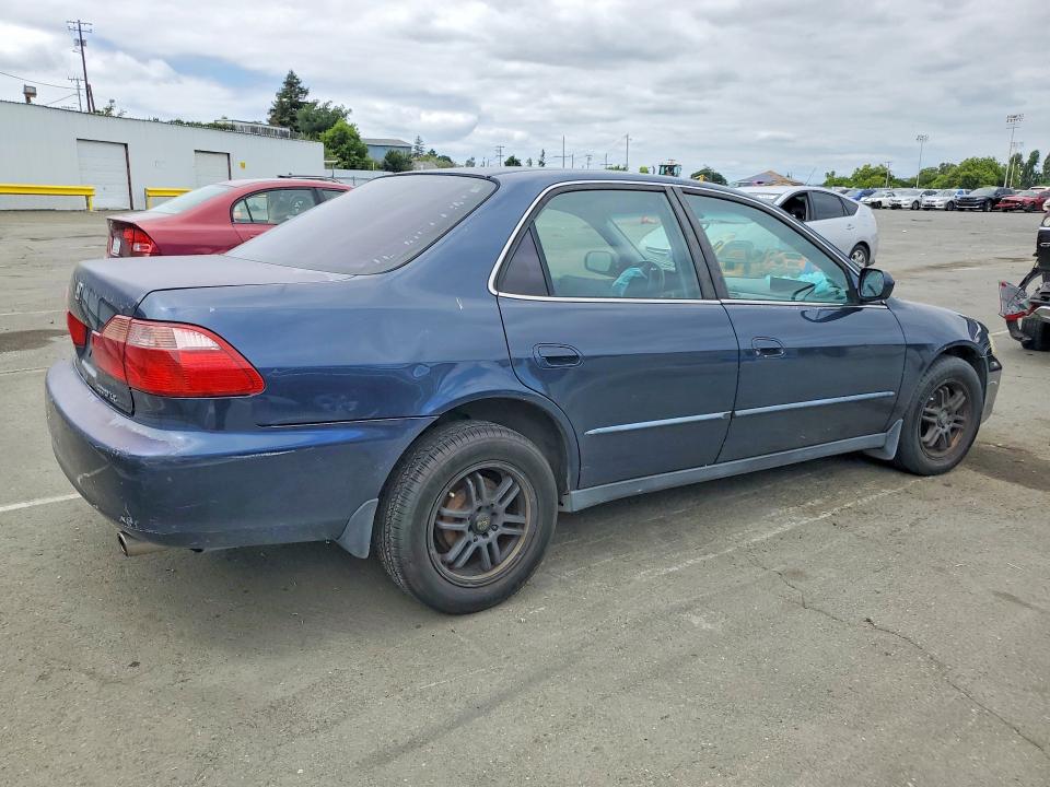 52571226 :رقم المزاد ، JHMCG5647YC037751 vin ، 2000 Honda Accord مزاد بيع