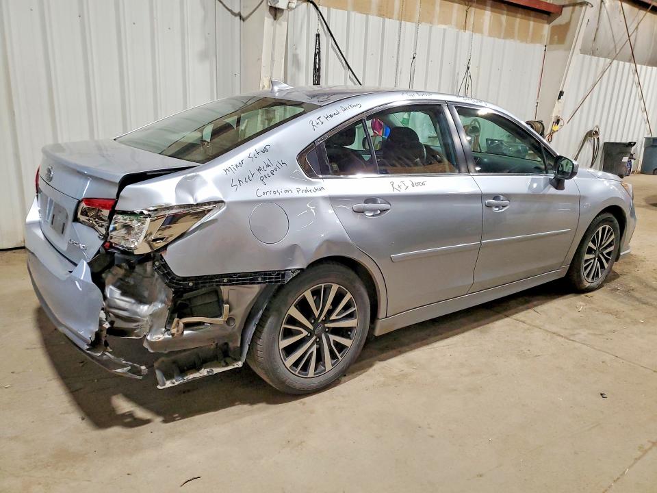 52767456 :رقم المزاد ، 4S3BNAC62J3023554 vin ، 2018 Subaru Legacy مزاد بيع