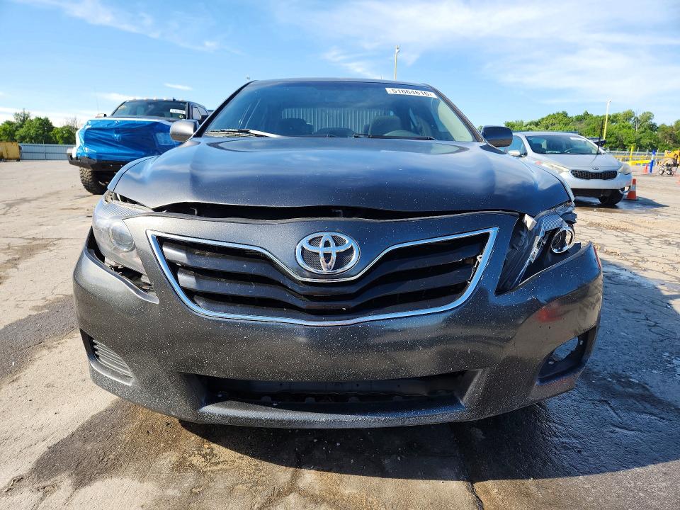 51864616 :رقم المزاد ، JTNBF3EK0A3002667 vin ، 2010 Toyota Camry مزاد بيع