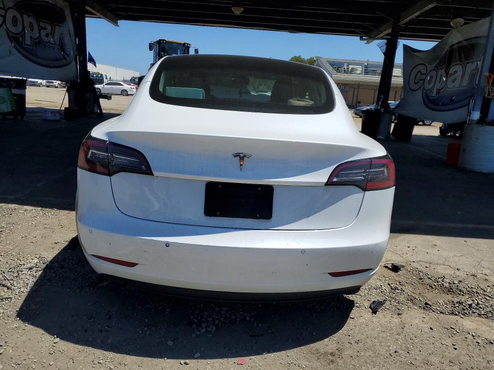2022 Tesla Model 3 მანქანა იყიდება აუქციონზე, vin: 5YJ3E1EA8NF121387, აუქციონის ნომერი: 54013366