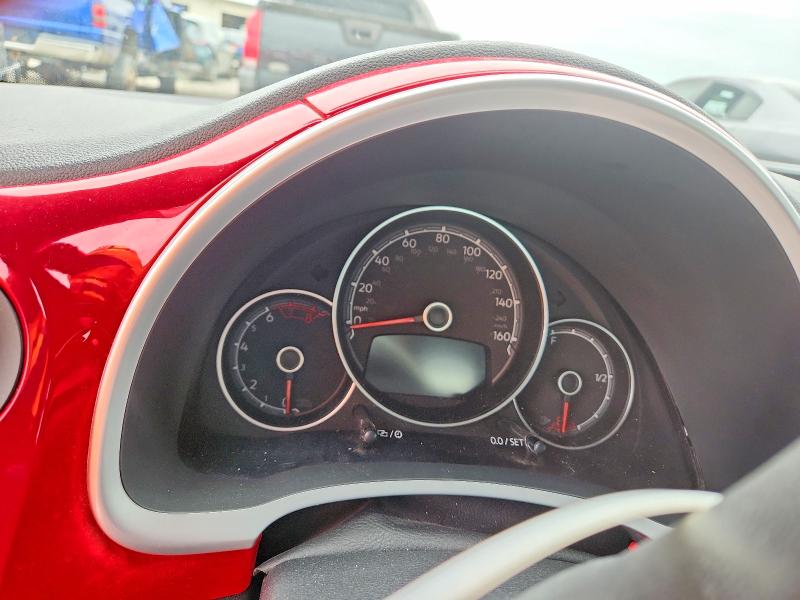 53511726 :رقم المزاد ، 3VWJD7ATXKM719408 vin ، 2019 Volkswagen Beetle مزاد بيع