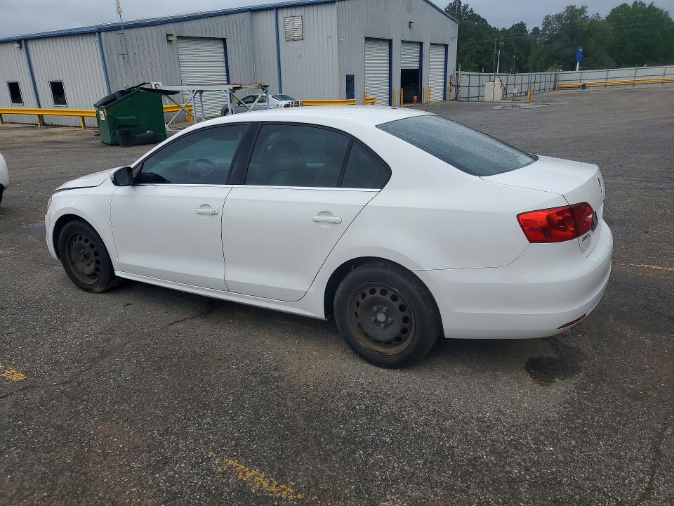 52142386 :رقم المزاد ، 3VWDP7AJ8DM359562 vin ، 2013 Volkswagen Jetta مزاد بيع