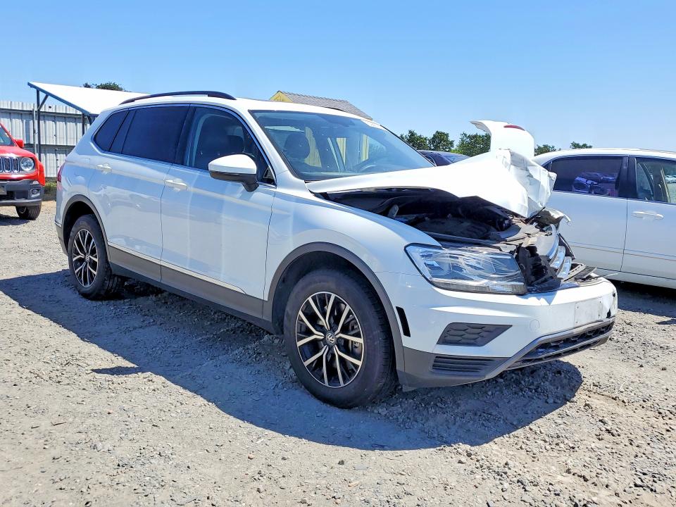 53887696 :رقم المزاد ، 3VV2B7AXXMM080578 vin ، 2021 Volkswagen Tiguan مزاد بيع
