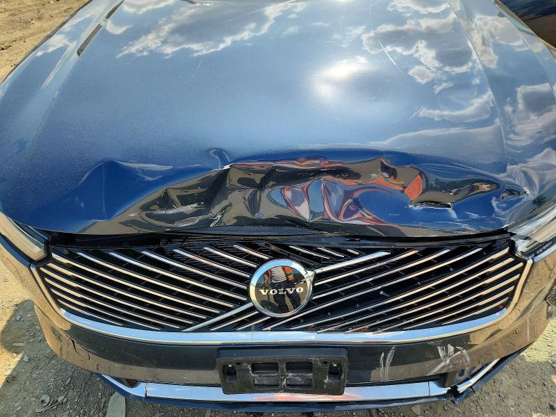 Продаж на аукціоні авто 2025 Volvo Xc90, vin: YV4M12PA8S1365769, номер лоту: 53912716