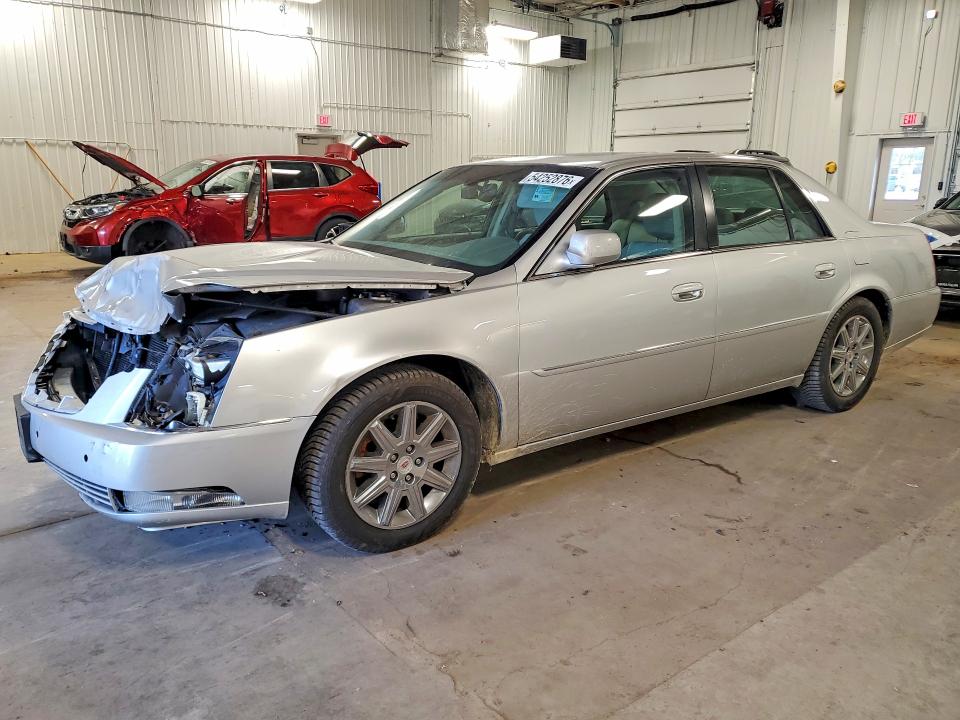 54252876 :رقم المزاد ، 1G6KH5E65BU110732 vin ، 2011 Cadillac Dts مزاد بيع