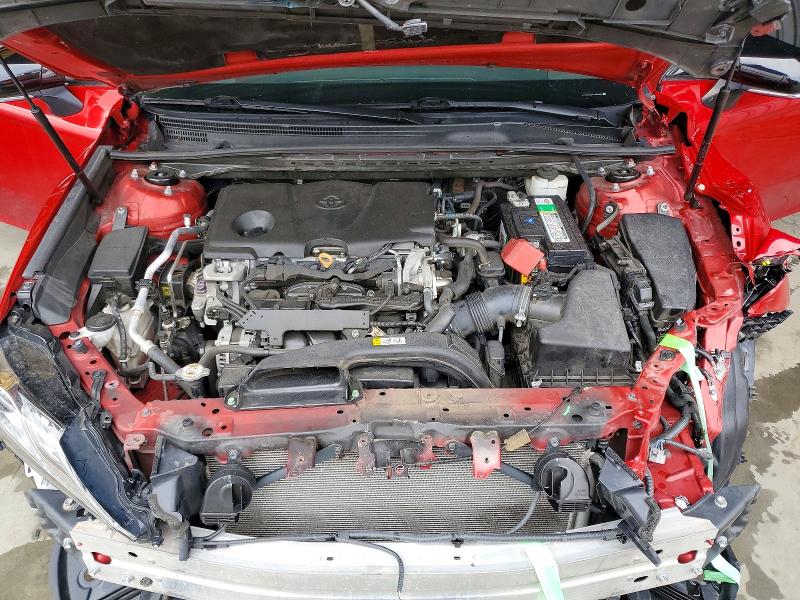 52424726 :رقم المزاد ، 4T1B61HK2KU160102 vin ، 2019 Toyota Camry مزاد بيع