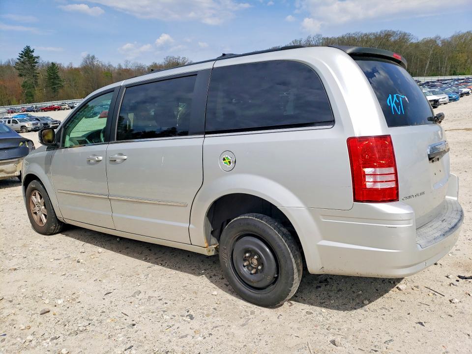 49794236 :رقم المزاد ، 2A4RR5D15AR110511 vin ، 2010 Chrysler Town & Country مزاد بيع