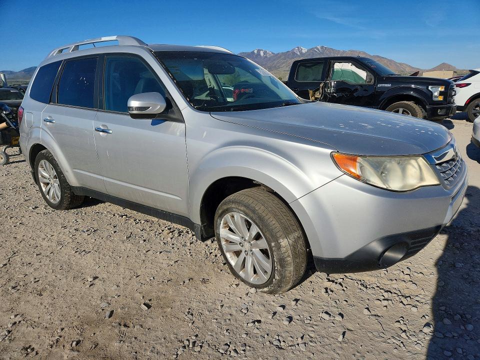 52080746 :رقم المزاد ، JF2SHAGC3BH704335 vin ، 2011 Subaru Forester مزاد بيع