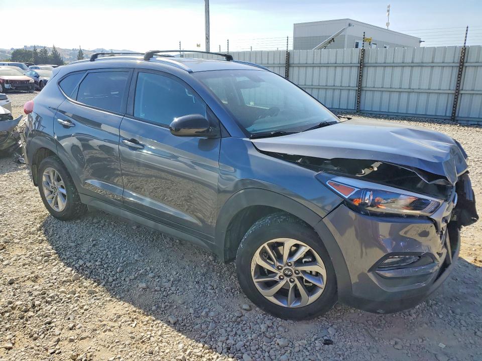 2018 Hyundai Tucson მანქანა იყიდება აუქციონზე, vin: KM8J3CA42JU680455, აუქციონის ნომერი: 53114116