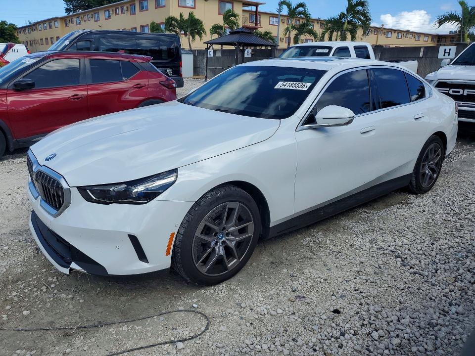 2024 Bmw I5 მანქანა იყიდება აუქციონზე, vin: WBY33FK04RCR39327, აუქციონის ნომერი: 54185536