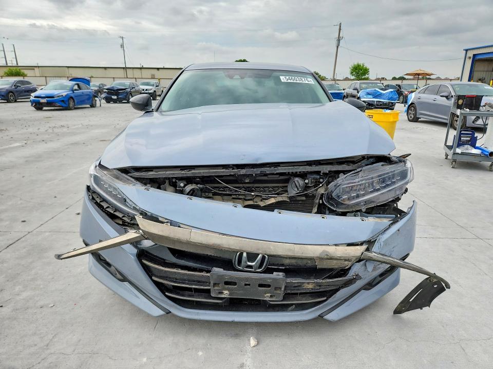 54603876 :رقم المزاد ، 1HGCV1F45NA062172 vin ، 2022 Honda Accord مزاد بيع
