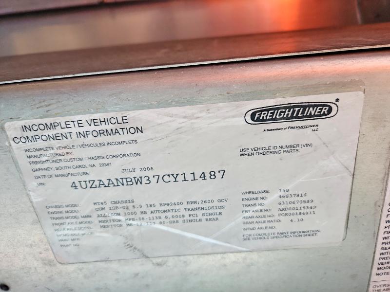 52676356 :رقم المزاد ، 4UZAANBW37CY11487 vin ، 2007 Freightliner Chassis مزاد بيع