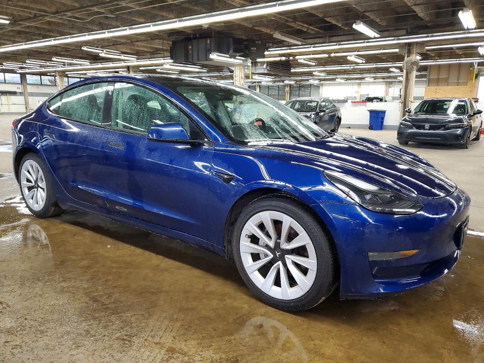 Продажа на аукционе авто 2022 Tesla Model 3, vin: 5YJ3E1EB6NF290588, номер лота: 52225696