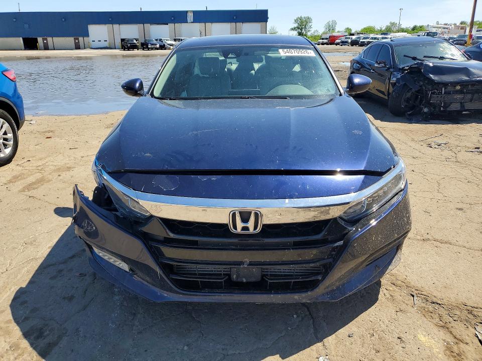 2018 Honda Accord მანქანა იყიდება აუქციონზე, vin: 1HGCV1F48JA119197, აუქციონის ნომერი: 54070926
