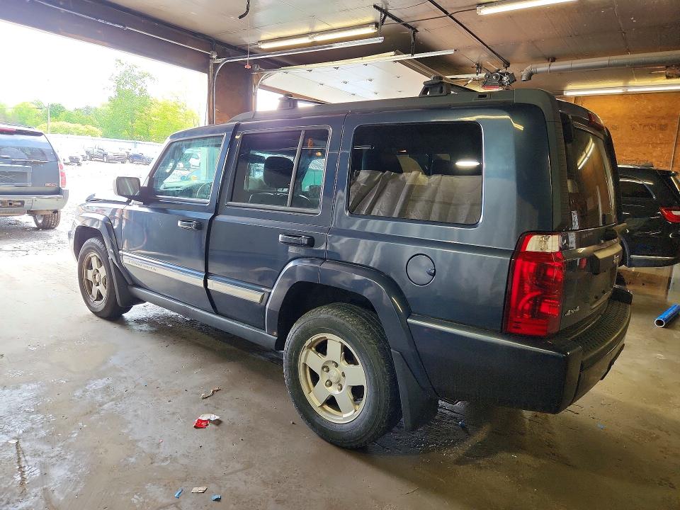 2010 Jeep Commander მანქანა იყიდება აუქციონზე, vin: 1J4RG4GK6AC106867, აუქციონის ნომერი: 54811086