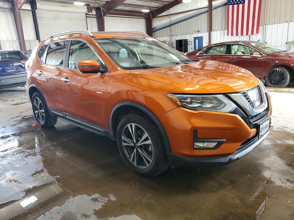 2017 Nissan Rogue მანქანა იყიდება აუქციონზე, vin: 5N1AT2MV5HC731638, აუქციონის ნომერი: 51039376