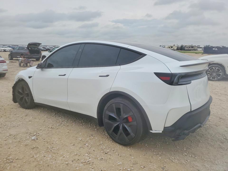 2026 Tesla Model Y მანქანა იყიდება აუქციონზე, vin: 7SAYGDET2TA670888, აუქციონის ნომერი: 54164466
