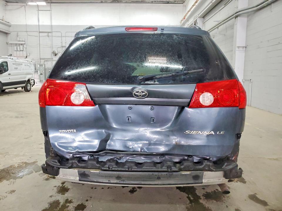 Продажа на аукционе авто 2010 Toyt Sienna, vin: 5TDKK4CC9AS323591, номер лота: 53216406