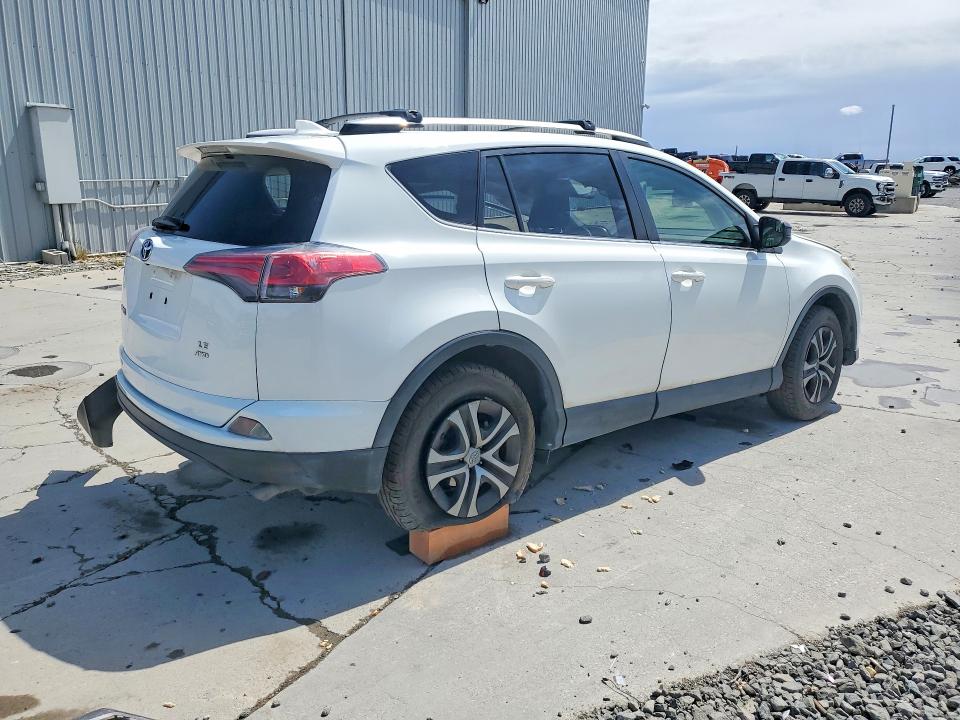 Продажа на аукционе авто 2018 Toyota Rav4, vin: JTMBFREVXJJ233394, номер лота: 51693136