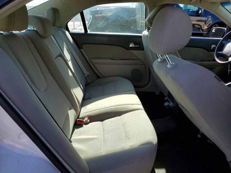 53133136 :رقم المزاد ، 3FADP0L3XCR305163 vin ، 2012 Ford Fusion مزاد بيع