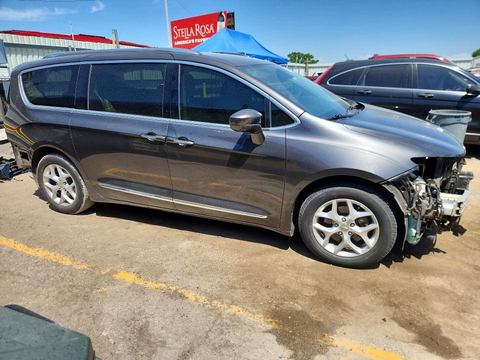 2017 Chrysler Pacifica მანქანა იყიდება აუქციონზე, vin: 2C4RC1EG8HR538649, აუქციონის ნომერი: 51661806