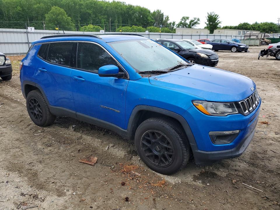 52932986 :رقم المزاد ، 3C4NJCBB9JT461575 vin ، 2018 Jeep Compass مزاد بيع