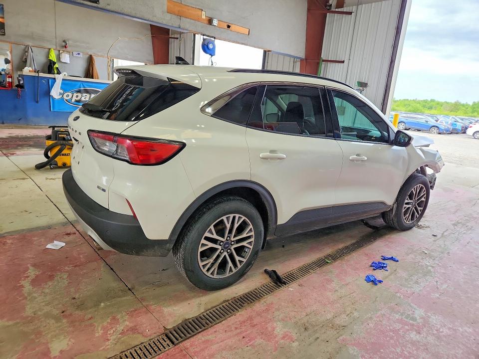 Продаж на аукціоні авто 2020 Ford Escape, vin: 1FMCU9H68LUA27115, номер лоту: 55141326