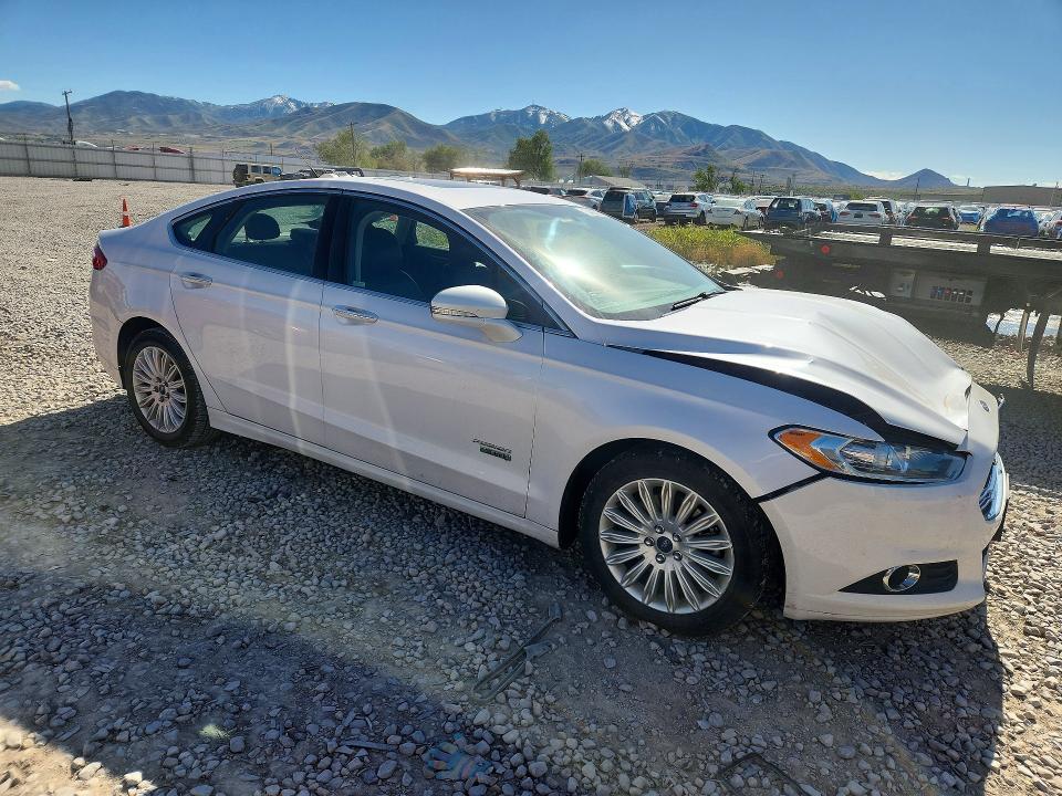 54095706 :رقم المزاد ، 3FA6P0PU0GR303780 vin ، 2016 Ford Fusion مزاد بيع