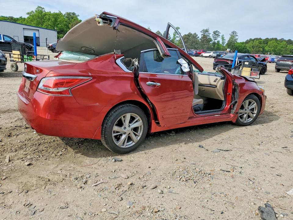 51443376 :رقم المزاد ، 1N4AL3APXFN860837 vin ، 2015 Nissan Altima مزاد بيع