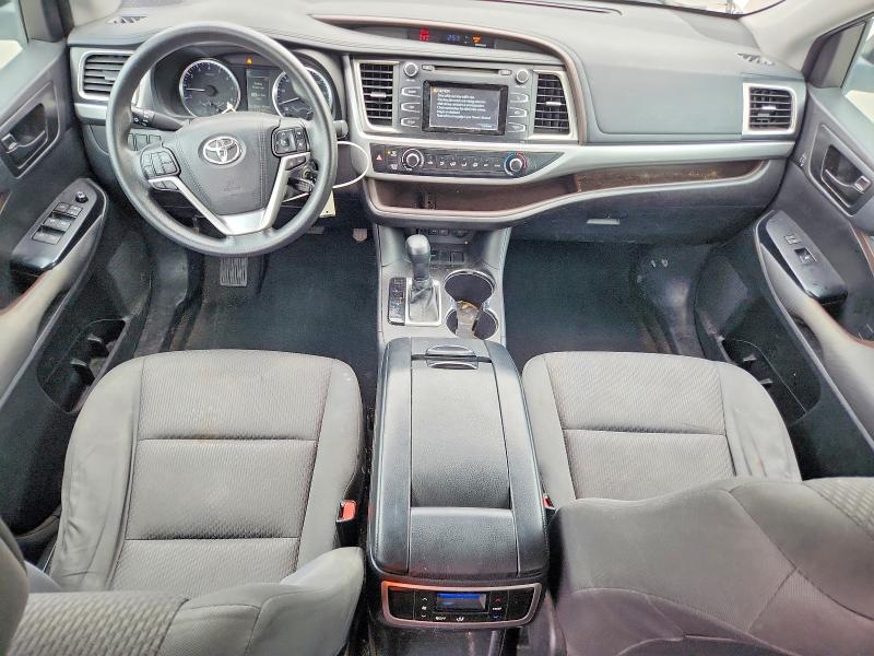 2018 Toyota Highlander მანქანა იყიდება აუქციონზე, vin: 5TDZZRFH3JS239636, აუქციონის ნომერი: 53250766