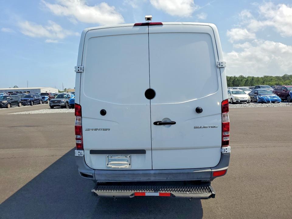54460656 :رقم المزاد ، WD3PE7DC7F5994469 vin ، 2015 Mercedes Benz Sprinter مزاد بيع