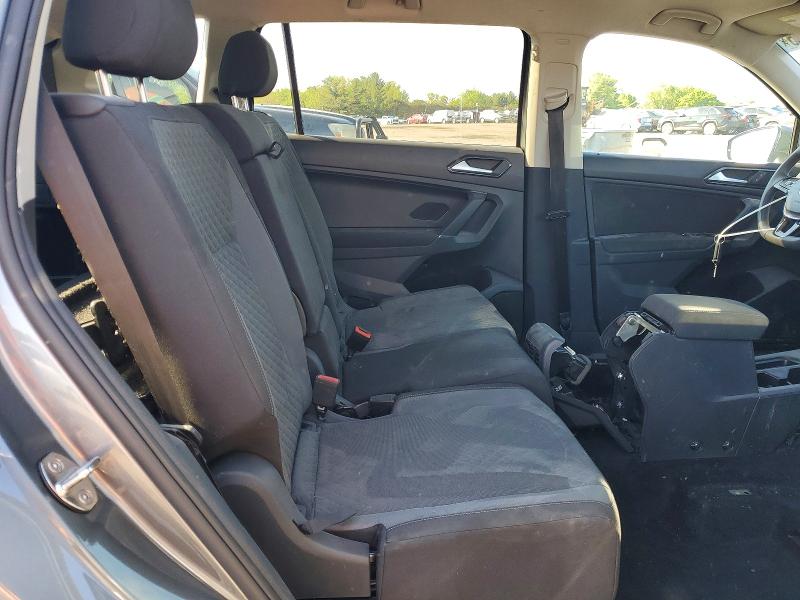 52711706 :رقم المزاد ، 3VV1B7AXXJM075808 vin ، 2018 Volkswagen Tiguan مزاد بيع