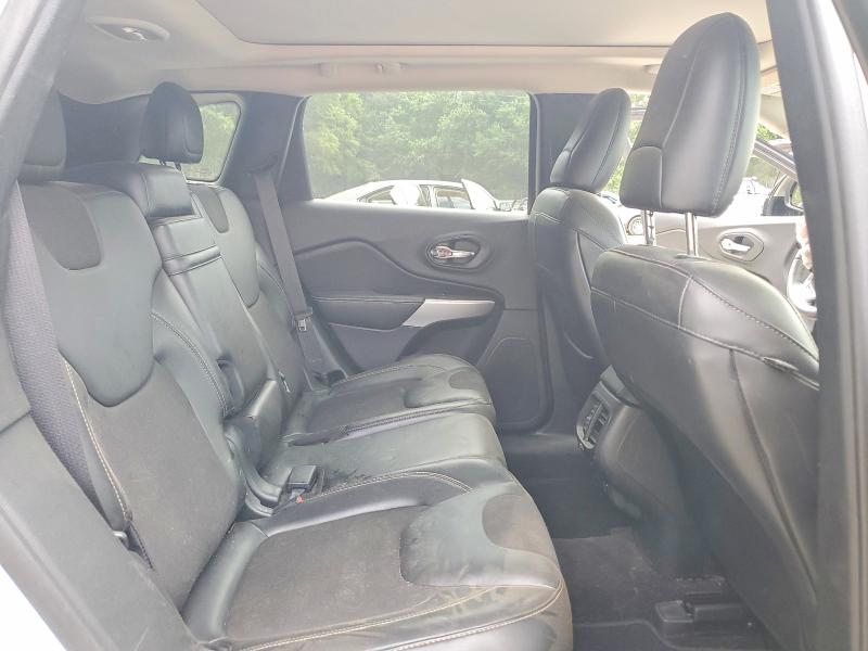 52248716 :رقم المزاد ، 1C4PJLLB7JD519020 vin ، 2018 Jeep Cherokee مزاد بيع