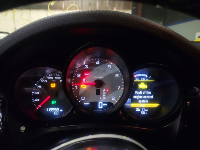 2015 Porsche Macan მანქანა იყიდება აუქციონზე, vin: WP1AB2A57FLB55025, აუქციონის ნომერი: 53017126
