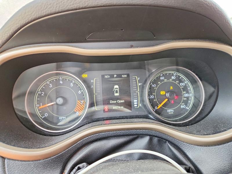 52400626 :رقم المزاد ، 1C4PJLCSXFW720390 vin ، 2015 Jeep Cherokee مزاد بيع