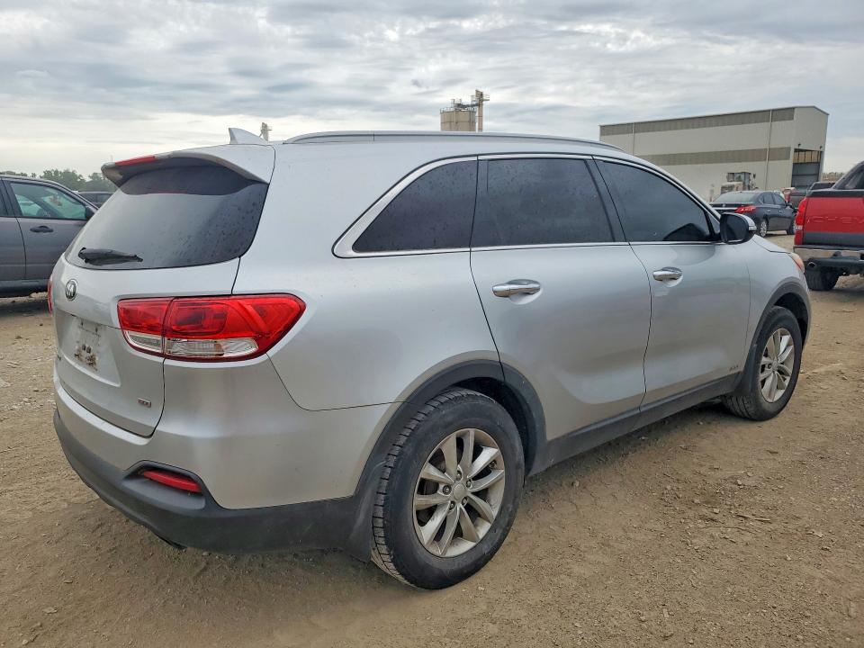 Auction sale of the 2016 Kia Sorento, vin: 5XYPGDA3XGG031965, lot number: 55240306